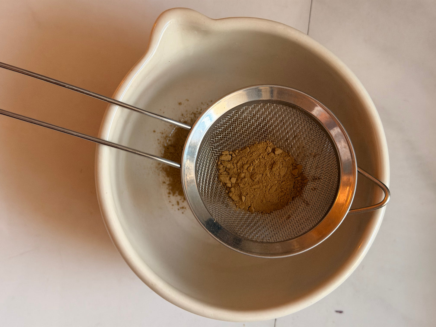 Stone ground hojicha powder crafted from roasted tea leaves in India by kamashh