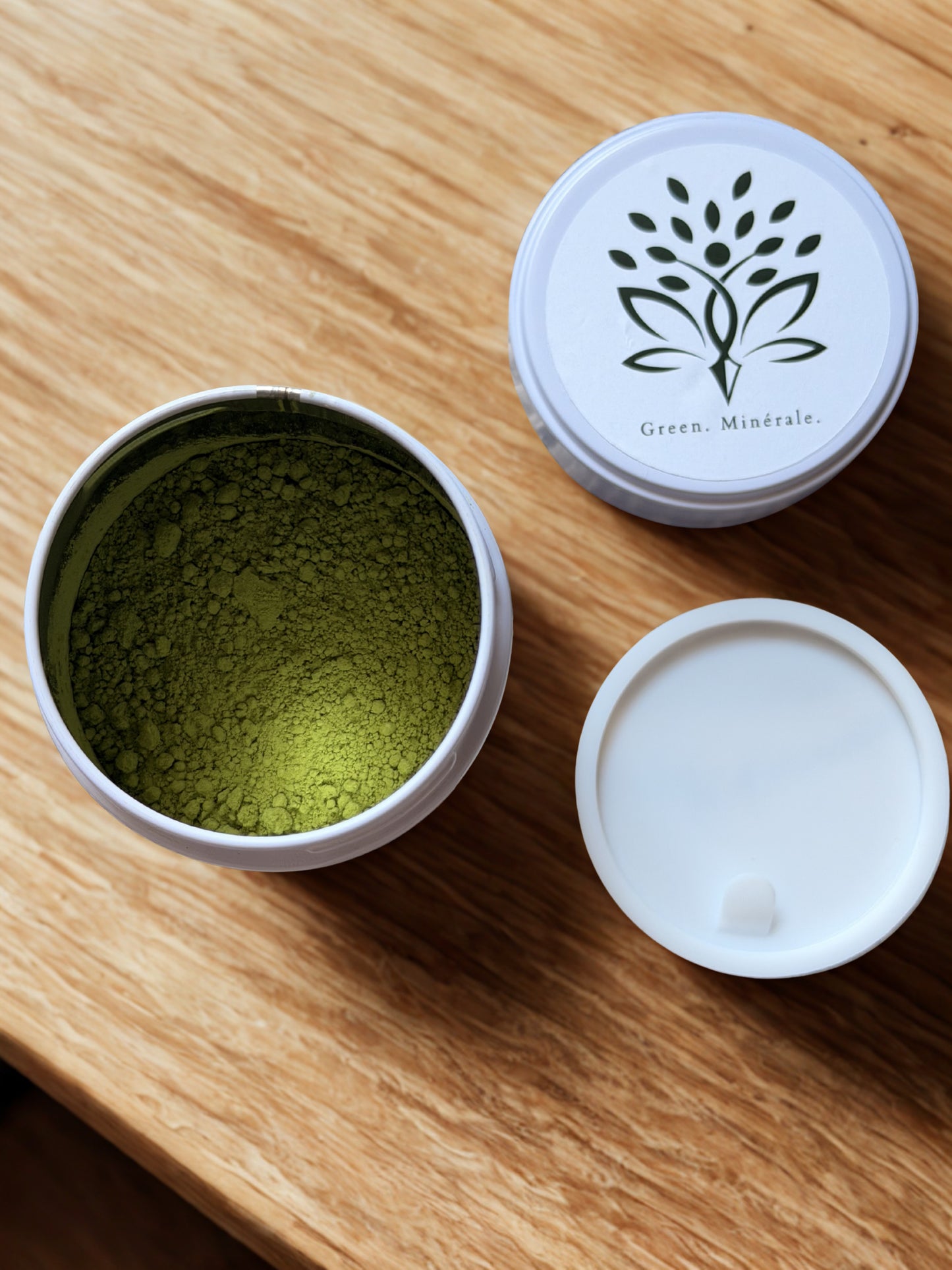 Creamy matcha latte prepared with Kamashh N3 Japanese matcha India